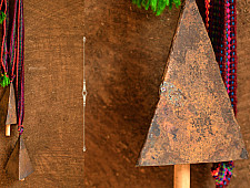 Jingles & Carrolls ~ Kutch metal bell  { 16 }